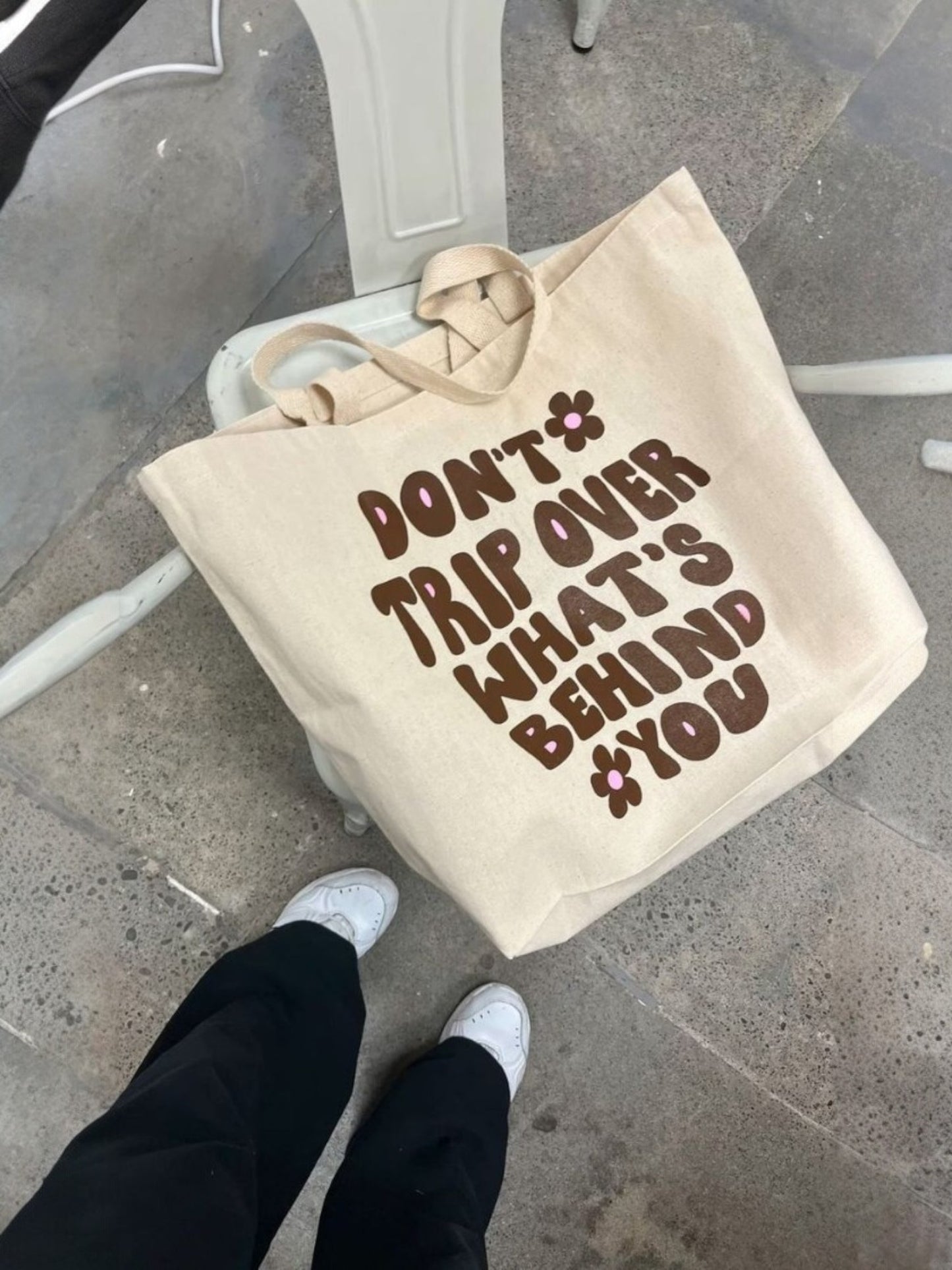 Forward Tote